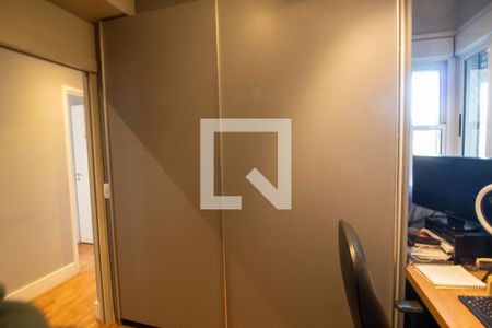 Apartamento à venda com 120m², 4 quartos e 2 vagasQuarto 2