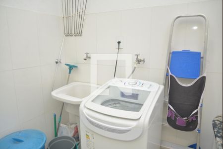 Casa à venda com 150m², 3 quartos e 2 vagasÁrea de Serviço