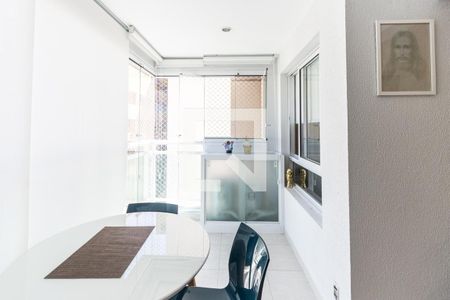 Apartamento para alugar com 53m², 1 quarto e 1 vagaVaranda