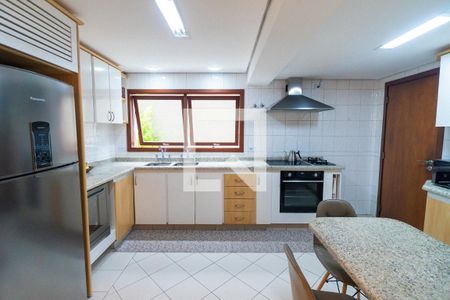 Casa à venda com 393m², 3 quartos e 4 vagasCozinha
