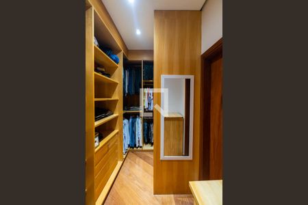 Casa à venda com 393m², 3 quartos e 4 vagasCloset da Suite