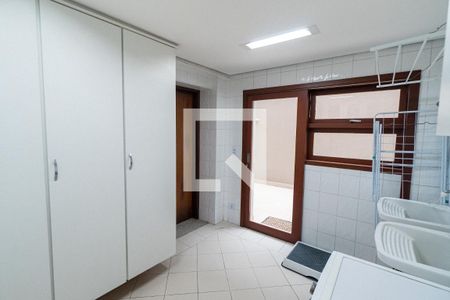 Casa à venda com 393m², 3 quartos e 4 vagasÁrea de Serviço