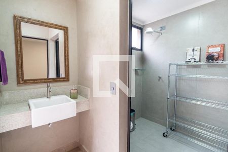 Casa à venda com 393m², 3 quartos e 4 vagasBanheiro de serviço