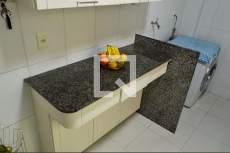 Apartamento à venda com 74m², 2 quartos e 1 vaga Apartamento à venda com 74m², 2 quartos e 1 vagaCozinha