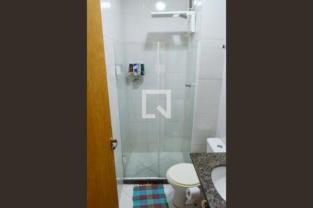 Apartamento à venda com 74m², 2 quartos e 1 vaga Apartamento à venda com 74m², 2 quartos e 1 vagaBanheiro