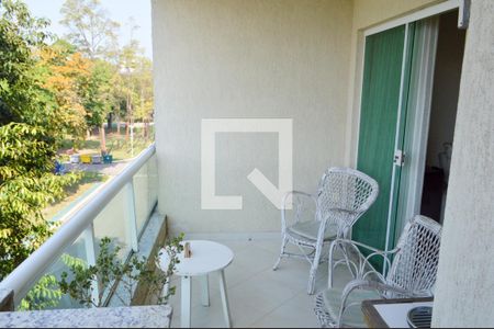 Apartamento à venda com 74m², 2 quartos e 1 vaga Apartamento à venda com 74m², 2 quartos e 1 vagaVaranda da Sala