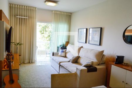 Apartamento à venda com 74m², 2 quartos e 1 vaga Apartamento à venda com 74m², 2 quartos e 1 vagaSala