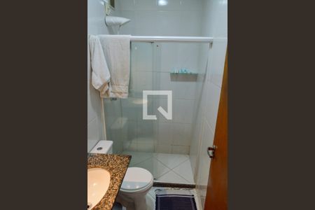 Apartamento à venda com 74m², 2 quartos e 1 vaga Apartamento à venda com 74m², 2 quartos e 1 vagaBanheiro da Suíte