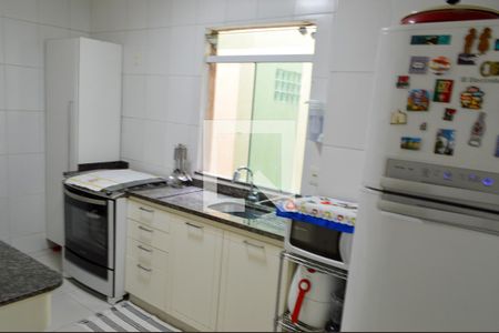 Apartamento à venda com 74m², 2 quartos e 1 vaga Apartamento à venda com 74m², 2 quartos e 1 vagaCozinha