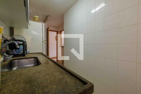 Apartamento para alugar com 65m², 2 quartos e 1 vagaCozinha