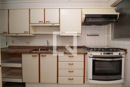 Apartamento para alugar com 190m², 3 quartos e 2 vagasCozinha