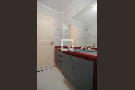 Apartamento para alugar com 190m², 3 quartos e 2 vagasBanheiro da Suíte
