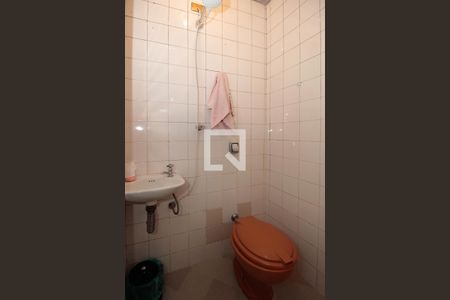 Apartamento para alugar com 190m², 3 quartos e 2 vagasBanheiro de serviço