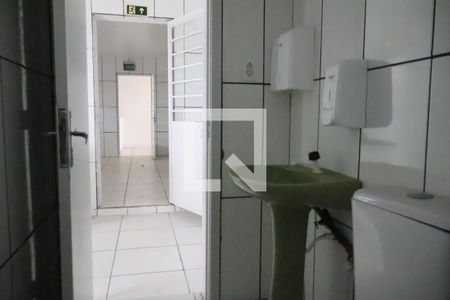 Casa para alugar com 180m², 5 quartos e 2 vagasBanheiro 1