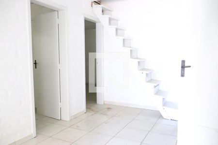 Casa para alugar com 180m², 5 quartos e 2 vagasacesso corredor