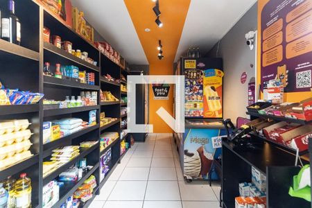 Apartamento à venda com 43m², 2 quartos e sem vagaMercado