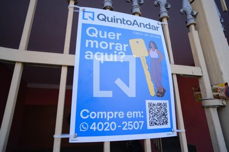 Casa à venda com 104m², 3 quartos e 2 vagasFachada