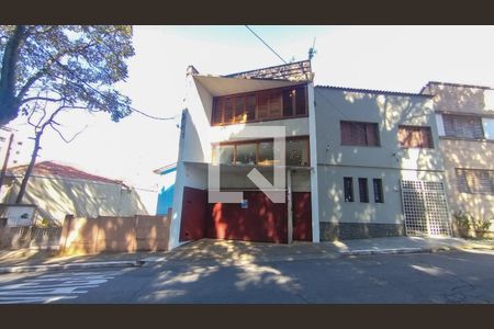 Fachada de casa para alugar com 4 quartos, 450m² em Santa Maria, São Caetano do Sul