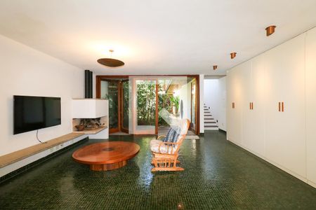 Casa para alugar com 4 quartos, 450m² em Santa Maria, São Caetano do Sul