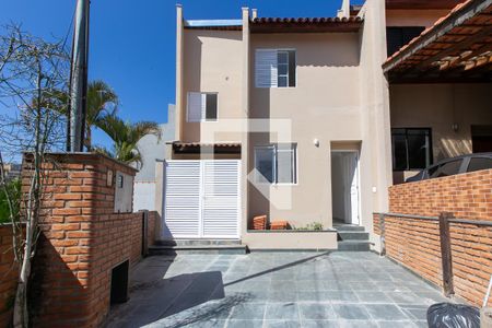 Casa para alugar com 108m², 2 quartos e 4 vagas Casa para alugar com 108m², 2 quartos e 4 vagasGaragem