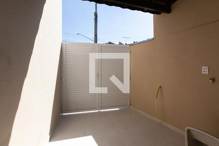 Casa para alugar com 108m², 2 quartos e 4 vagas Casa para alugar com 108m², 2 quartos e 4 vagasÁrea de Serviço