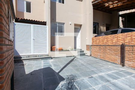 Casa para alugar com 108m², 2 quartos e 4 vagas Casa para alugar com 108m², 2 quartos e 4 vagasGaragem
