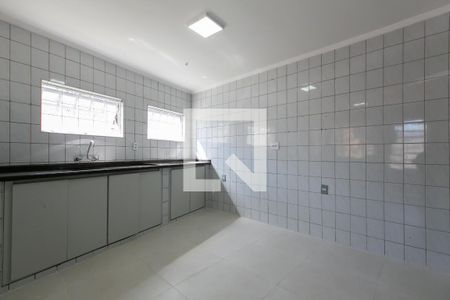 Casa para alugar com 108m², 2 quartos e 4 vagas Casa para alugar com 108m², 2 quartos e 4 vagasCozinha