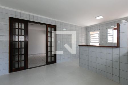 Casa para alugar com 108m², 2 quartos e 4 vagas Casa para alugar com 108m², 2 quartos e 4 vagasCozinha