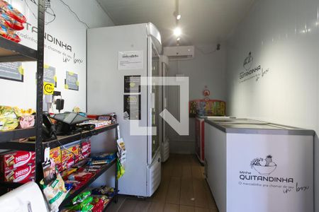 Casa para alugar com 108m², 2 quartos e 4 vagas Casa para alugar com 108m², 2 quartos e 4 vagasMini Mercado