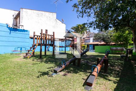Casa para alugar com 108m², 2 quartos e 4 vagas Casa para alugar com 108m², 2 quartos e 4 vagasÁrea Comum - Playground