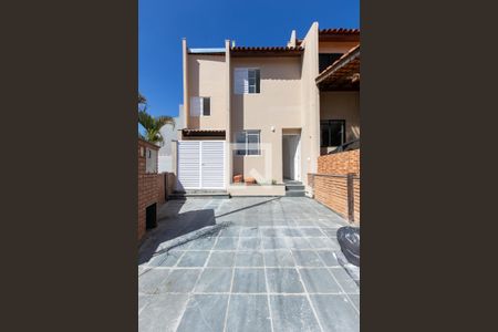 Casa para alugar com 108m², 2 quartos e 4 vagas Casa para alugar com 108m², 2 quartos e 4 vagasGaragem