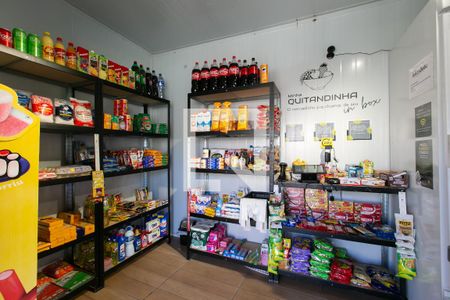 Casa para alugar com 108m², 2 quartos e 4 vagas Casa para alugar com 108m², 2 quartos e 4 vagasMini Mercado