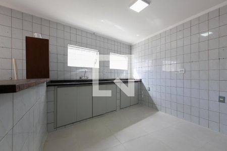 Casa para alugar com 108m², 2 quartos e 4 vagas Casa para alugar com 108m², 2 quartos e 4 vagasCozinha