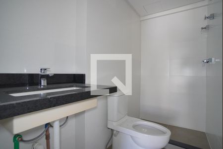 Banheiro da Suíte de apartamento à venda com 2 quartos, 71m² em Independência, Porto Alegre