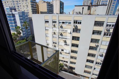 Suíte - Vista de apartamento à venda com 2 quartos, 71m² em Independência, Porto Alegre