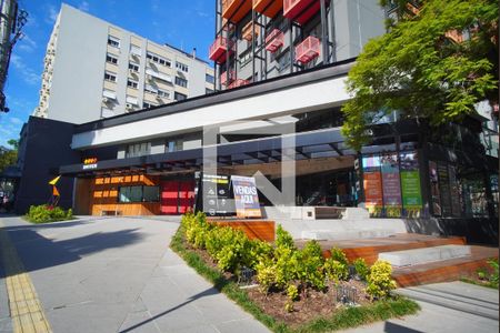 Apartamento à venda com 71m², 2 quartos e 1 vagaFachada e Portaria