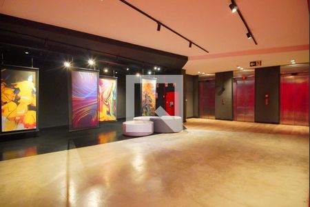 Apartamento à venda com 71m², 2 quartos e 1 vagaÁrea comum