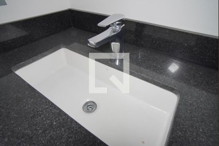 Apartamento à venda com 71m², 2 quartos e 1 vagaBanheiro da Suíte