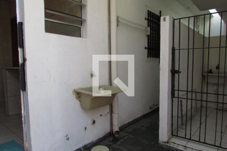 Casa para alugar com 20m², 1 quarto e sem vagaÁrea de Serviço