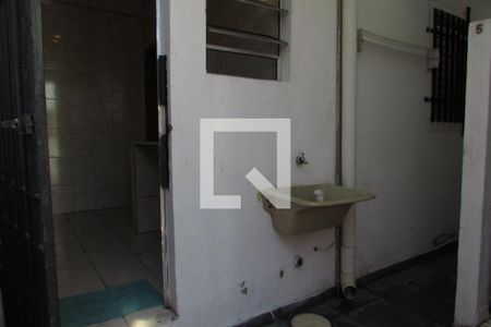 Casa para alugar com 20m², 1 quarto e sem vagaÁrea de Serviço