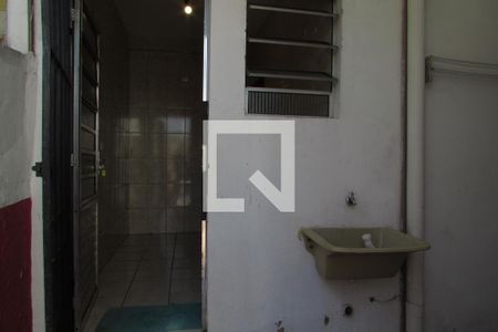 Casa para alugar com 20m², 1 quarto e sem vagaÁrea de Serviço