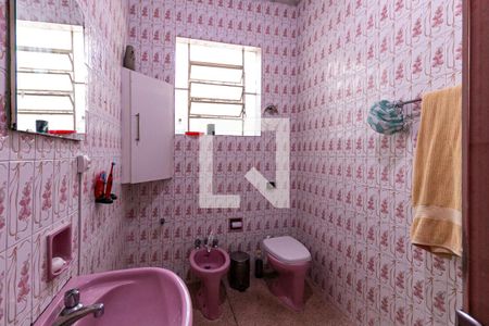 Casa à venda com 343m², 3 quartos e 1 vagaBanheiro