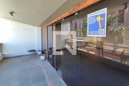 Apartamento à venda com 208m², 4 quartos e 2 vagasPLACA INSTALADA NO IMÓVEL