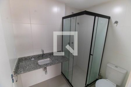 Banheiro de kitnet/studio para alugar com 1 quarto, 40m² em Ingá, Niterói