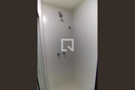 Banheiro de kitnet/studio para alugar com 1 quarto, 40m² em Ingá, Niterói