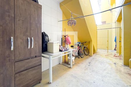 Casa à venda com 350m², 6 quartos e 4 vagasÁrea de Serviço - Casa 2
