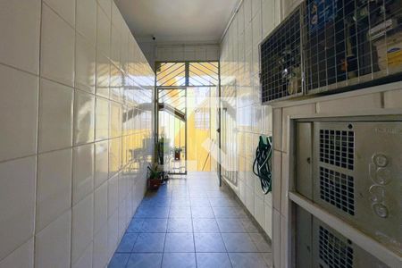 Casa à venda com 350m², 6 quartos e 4 vagasEntrada