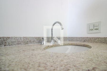 Apartamento à venda com 64m², 2 quartos e 1 vagaBanheiro da Suíte 2