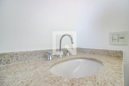 Apartamento à venda com 64m², 2 quartos e 1 vagaBanheiro da Suíte 1