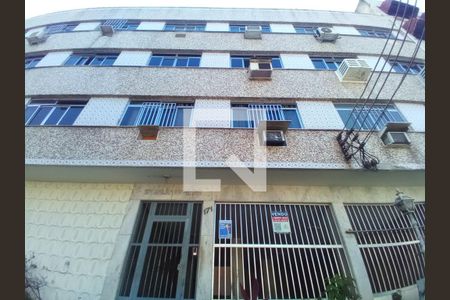 Apartamento à venda com 72m², 2 quartos e 1 vagaFachada